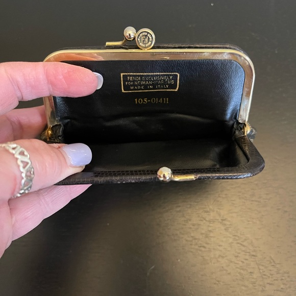 ❌SOLD❌ RARE Fendi Zucca Monogram Snap Close Coin Purse - Picture 6 of 9